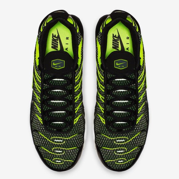 NIKE Air Max Plus, Black / Volt-Dark Grey (Men\'s Size: 12.0) main image 9